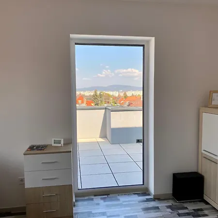 Apartmán Panorama Penthouse - Gyoenyoeru Latkep A Bakonyra *