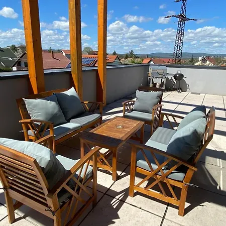 Apartmán Panorama Penthouse - Gyoenyoeru Latkep A Bakonyra