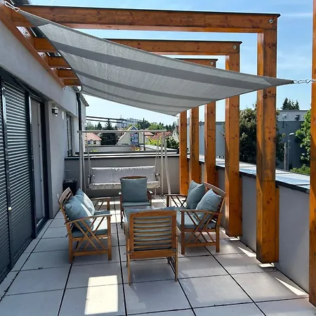 Apartmán Panorama Penthouse - Gyoenyoeru Latkep A Bakonyra