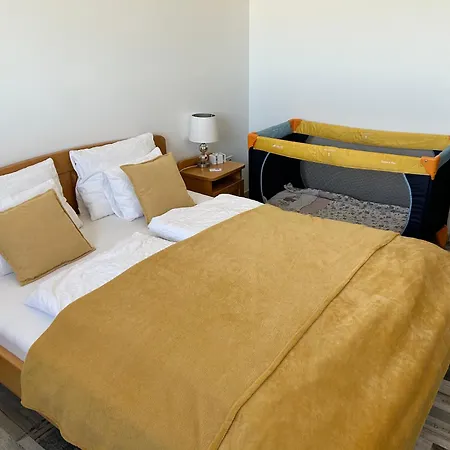 Apartmán Panorama Penthouse - Gyoenyoeru Latkep A Bakonyra